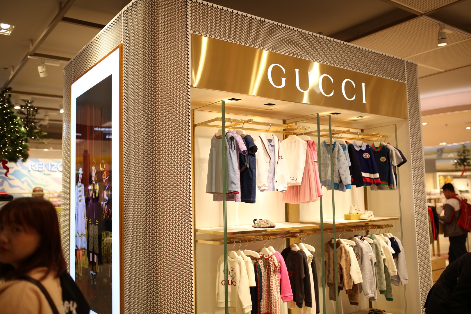 Kenzo central world store